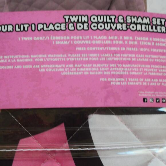 NEW Jay Franco Hello Kitty Pink Stripes & Hearts Twin Size Quilt & Sham Set - Picture 4 of 9